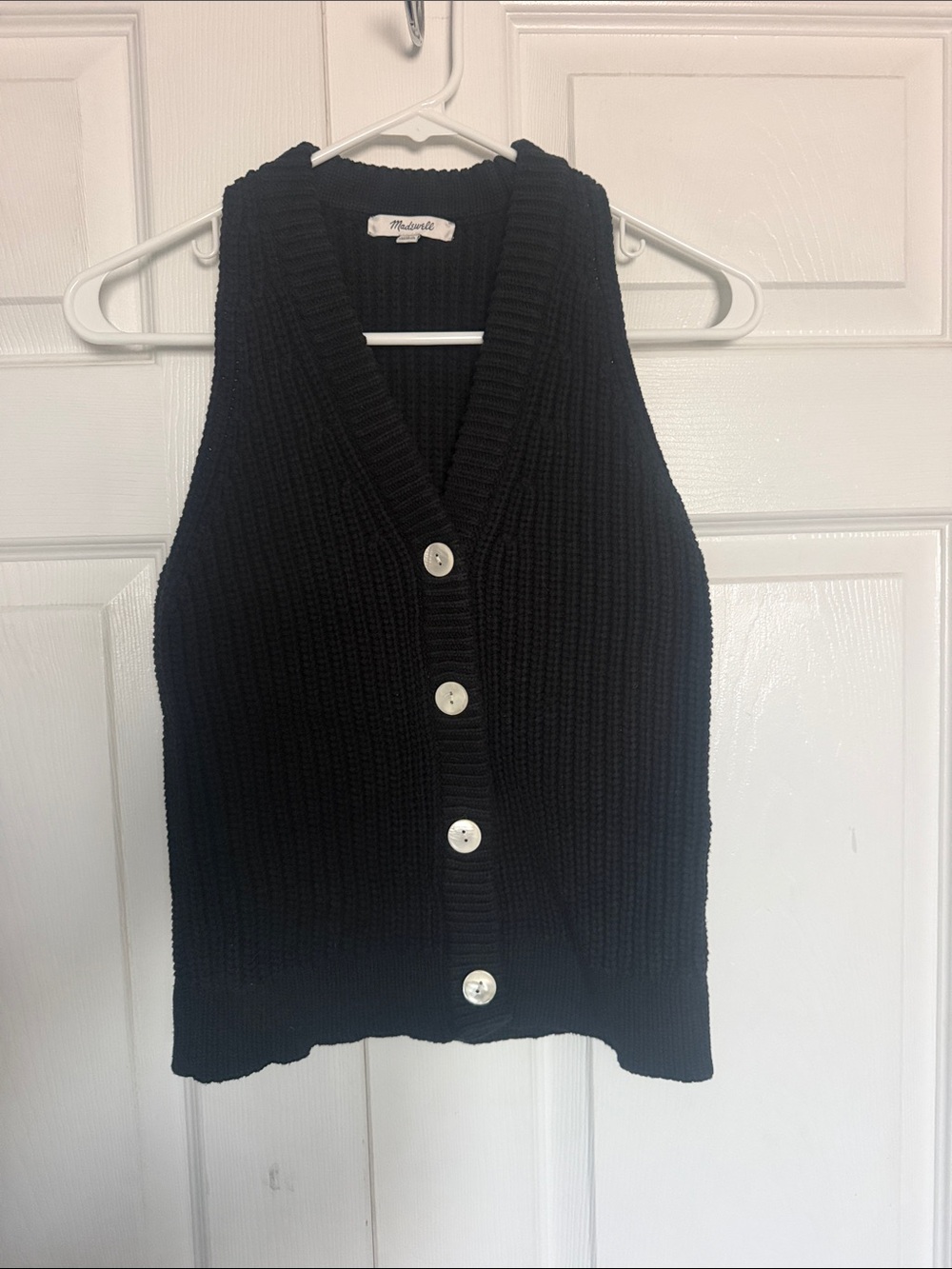 Madewell Black Ribbed Button-Front Sweater Vest